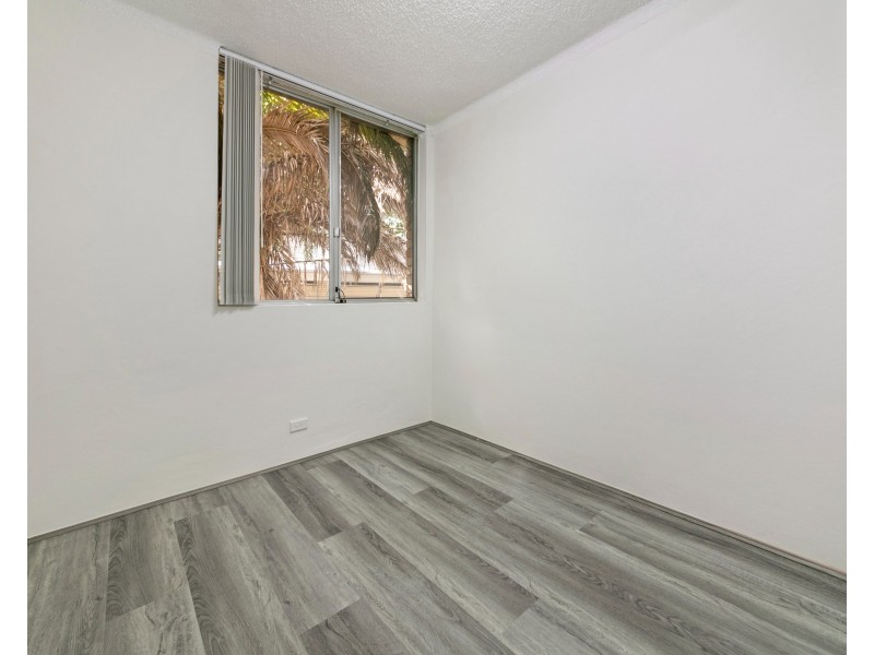 09/21 Cambridge St, Merrylands NSW 2160