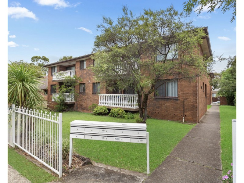 8/10-12 Paton Street, Merrylands NSW 2160