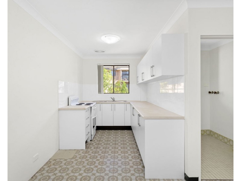 8/10-12 Paton Street, Merrylands NSW 2160