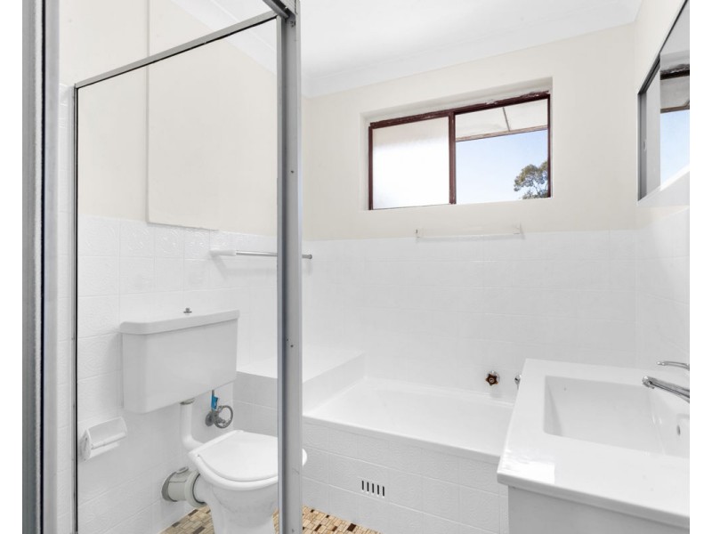 8/10-12 Paton Street, Merrylands NSW 2160