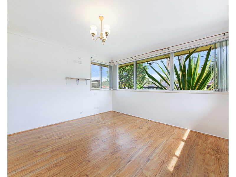 18 Roberta St, Greystanes NSW 2145