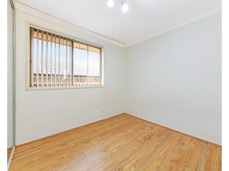 18 Roberta St, Greystanes NSW 2145