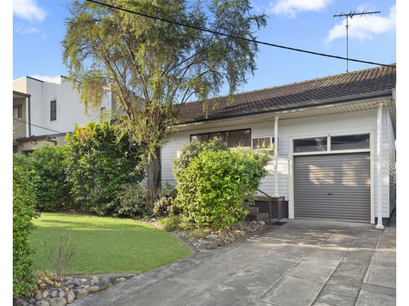 29 Dennistoun Avenue, Guildford NSW 2161