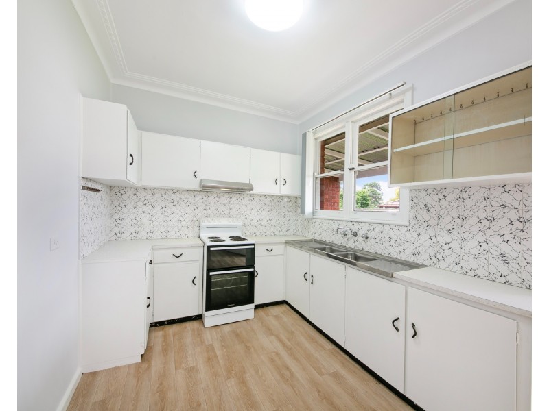 2 Cusack St, Merrylands West NSW 2160
