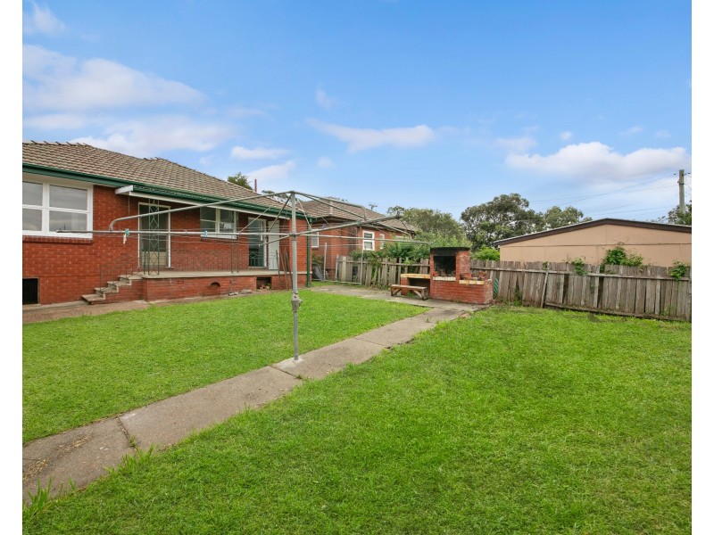 2 Cusack St, Merrylands West NSW 2160