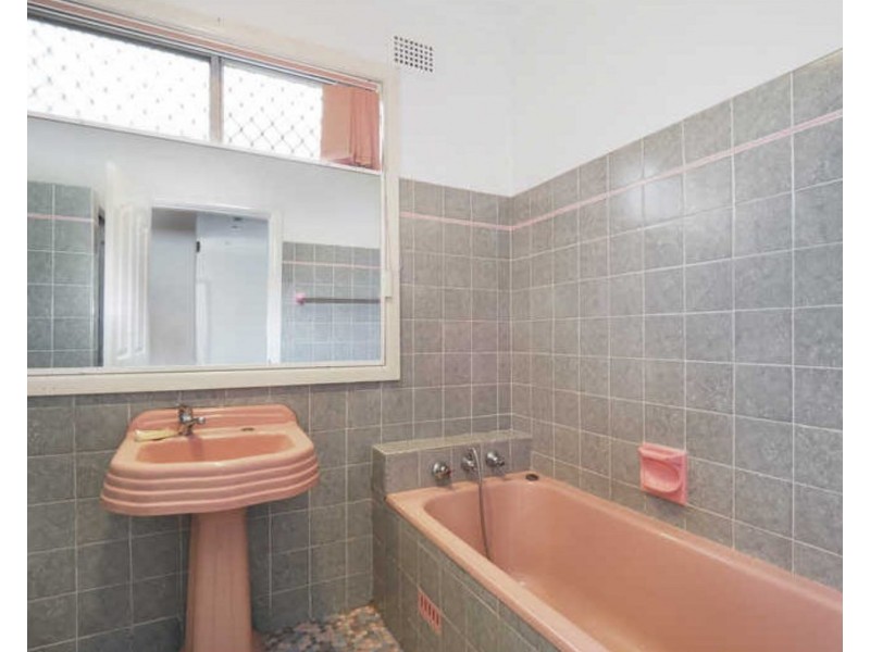 85 Fowler Rd, Merrylands NSW 2160