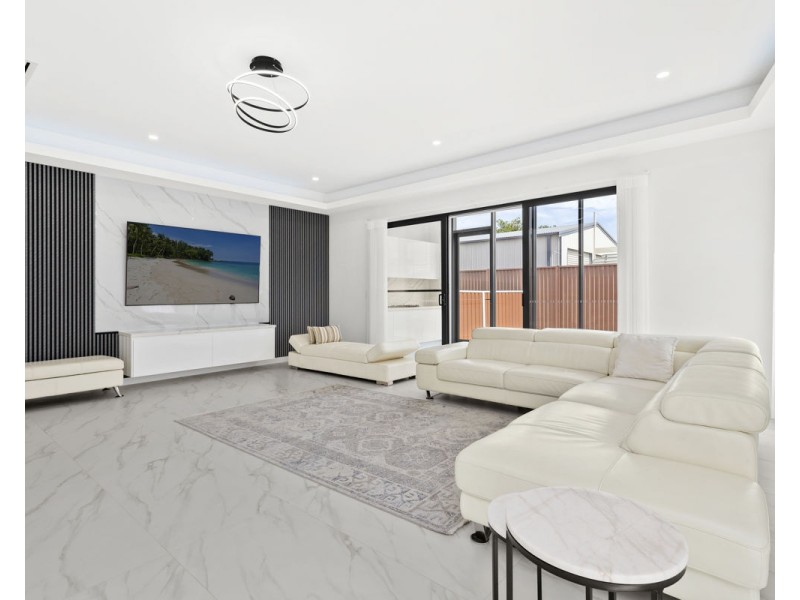 6a Deborah Street, Greystanes NSW 2145