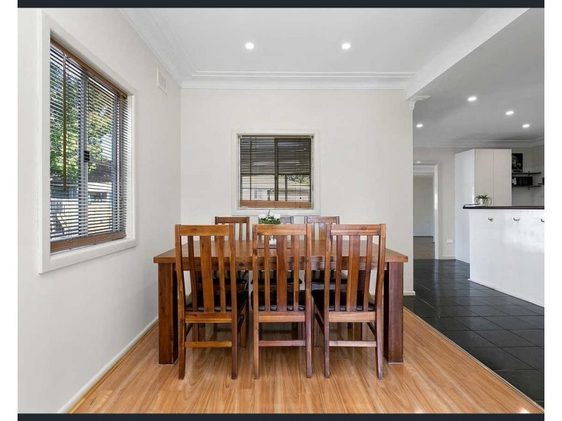 18 Winston Av, Guildford West NSW 2161