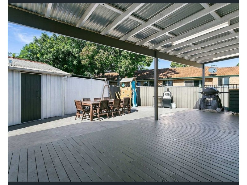 18 Winston Av, Guildford West NSW 2161