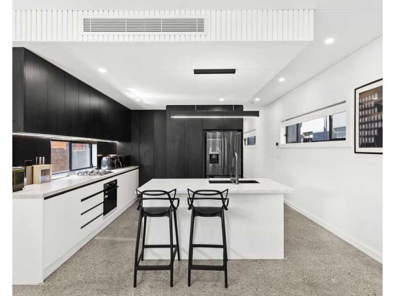 258 Hamilton Road, Fairfield Heights NSW 2165