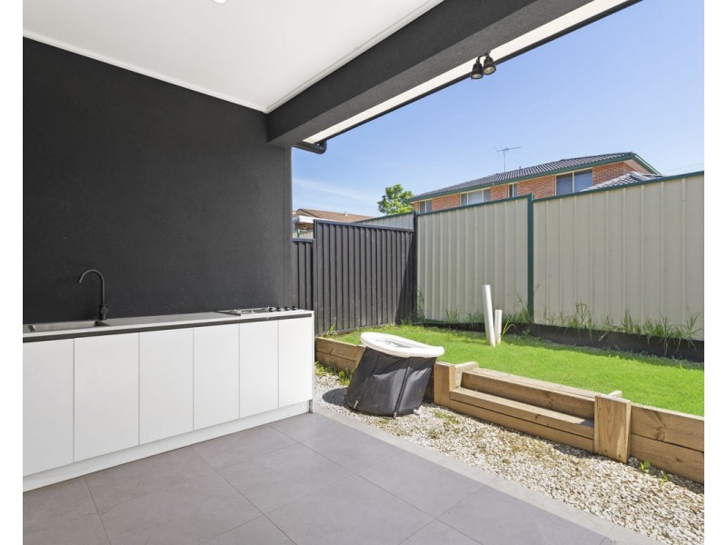 258 Hamilton Road, Fairfield Heights NSW 2165