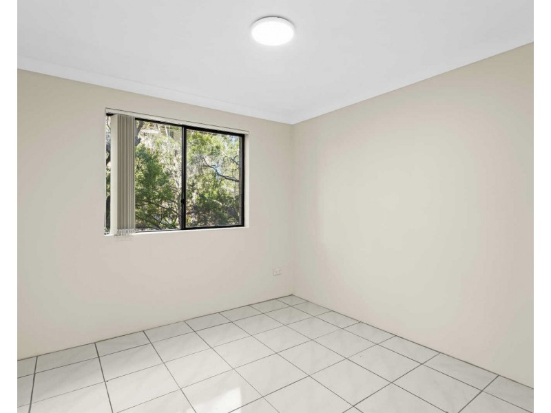 2/43-47 Newman St, Merrylands NSW 2160