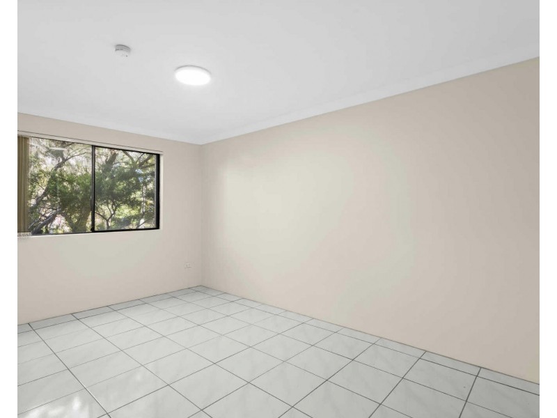 2/43-47 Newman St, Merrylands NSW 2160