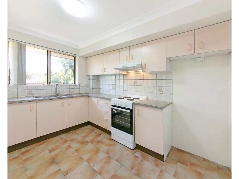 8/120-122 Railway St, Granville NSW 2142