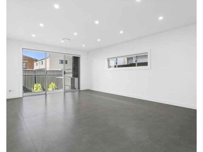 30a Arcadia Street, Merrylands NSW 2160