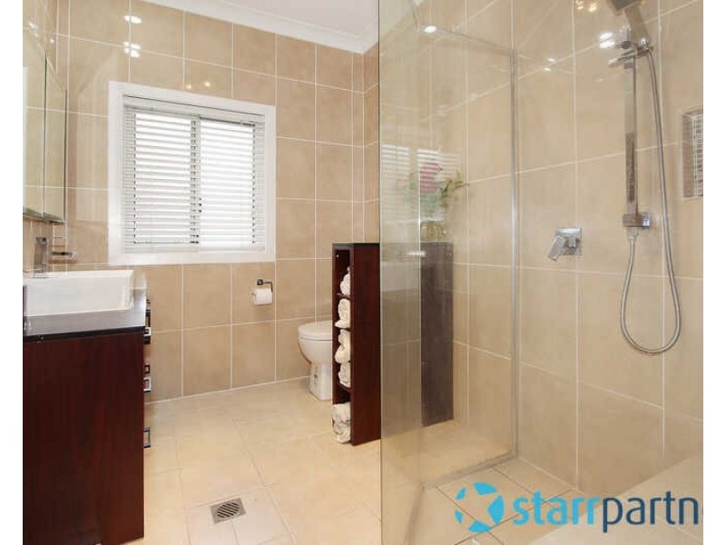 1 Lucas St, Guildford NSW 2161