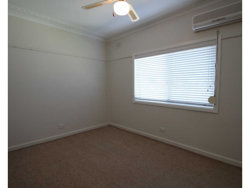 1 Lucas St, Guildford NSW 2161