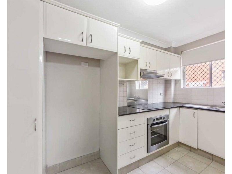 4/20 Military Rd, Merrylands NSW 2160
