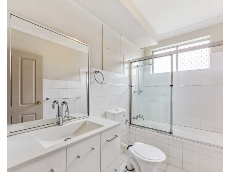 4/20 Military Rd, Merrylands NSW 2160