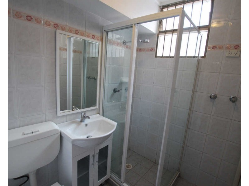 10/17 Lawson St, Fairfield NSW 2165