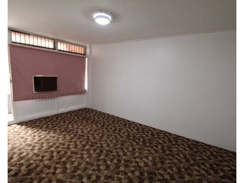 10/17 Lawson St, Fairfield NSW 2165