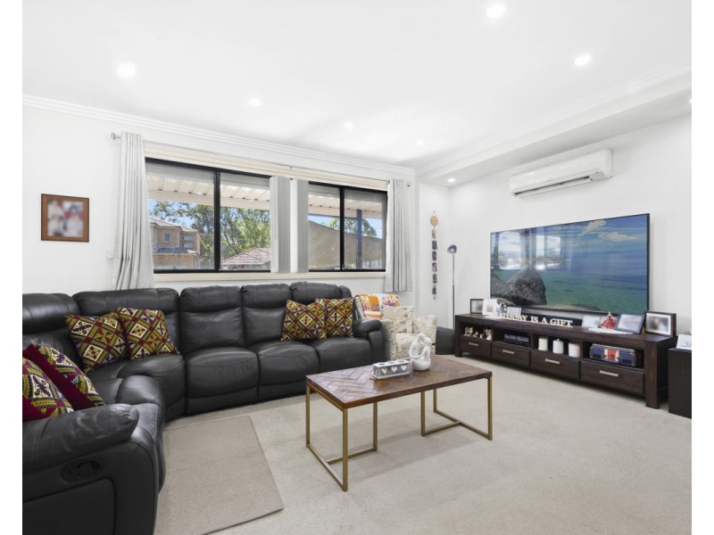 6 Royal Place, Greystanes NSW 2145