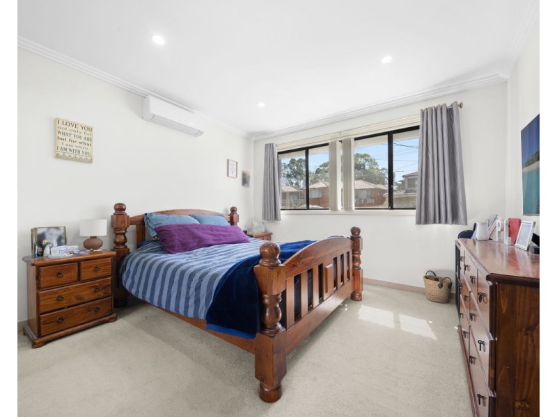 6 Royal Place, Greystanes NSW 2145