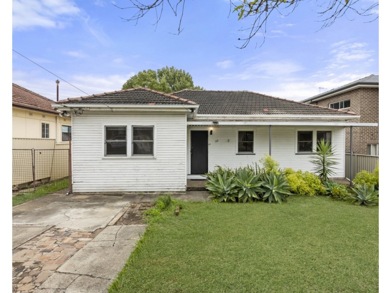 99 Myall St, Merrylands NSW 2160
