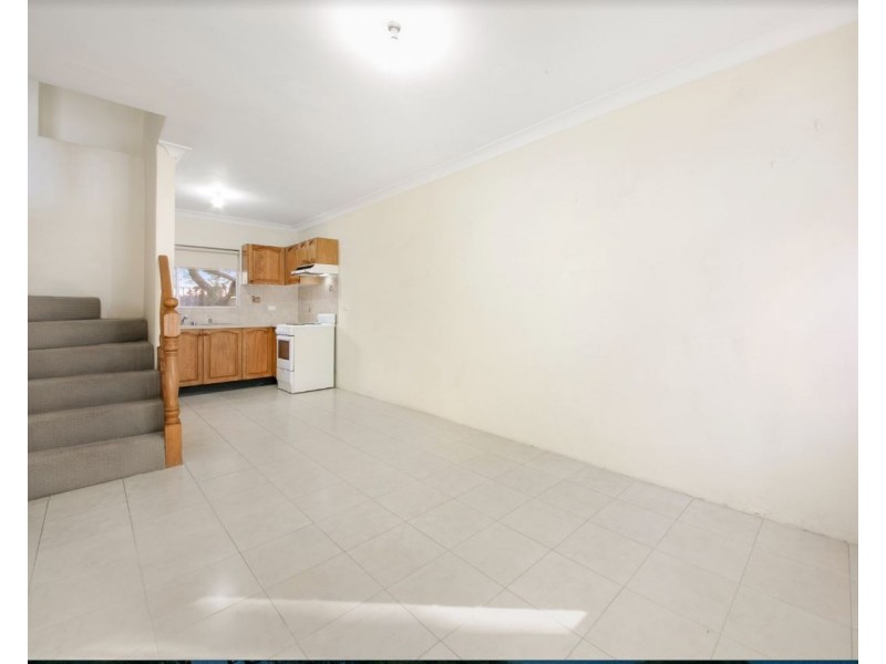 5/32 Chetwynd Rd, Merrylands NSW 2160