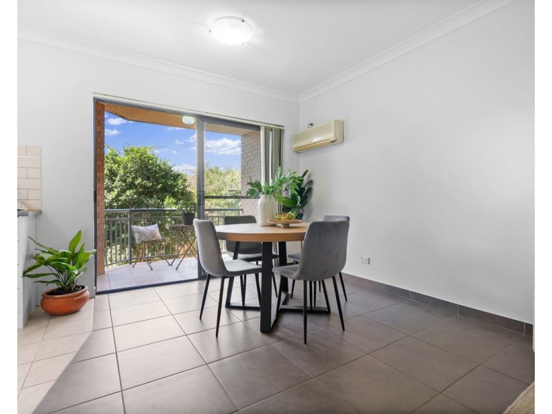 2/14-16 Paton Street, Merrylands NSW 2160