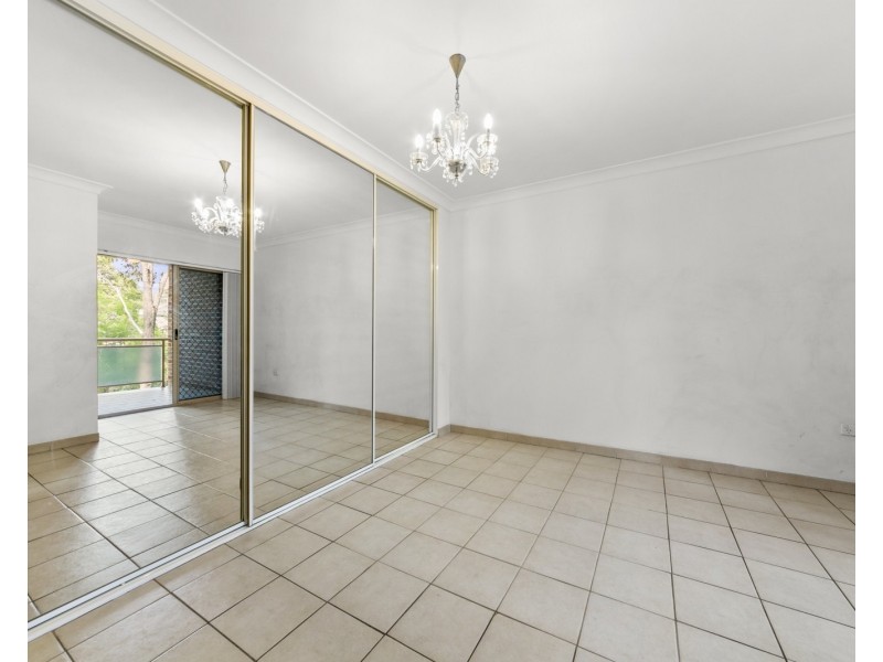 24/23 Oxford St, Merrylands NSW 2160
