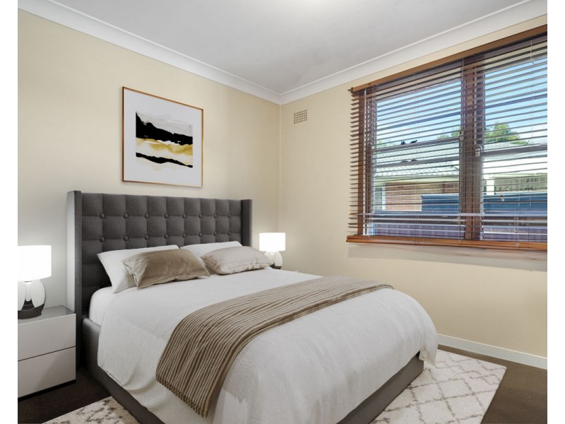 20 Tangaloa Crescent, Lethbridge Park NSW 2770