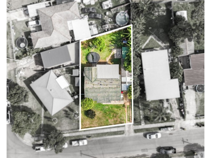 20 Tangaloa Crescent, Lethbridge Park NSW 2770