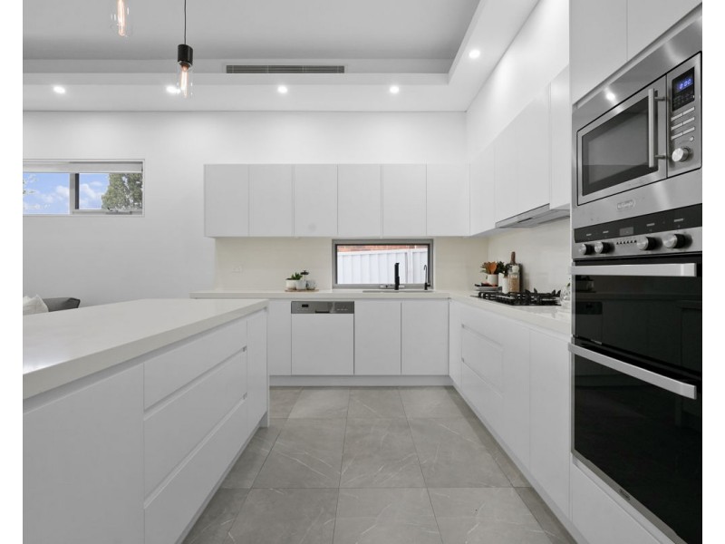 73a Edna Avenue, Merrylands NSW 2160