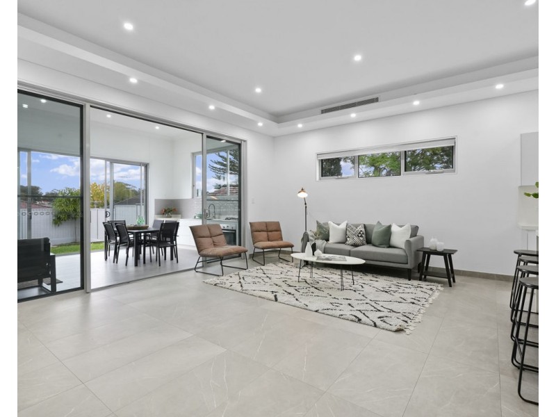 73a Edna Avenue, Merrylands NSW 2160