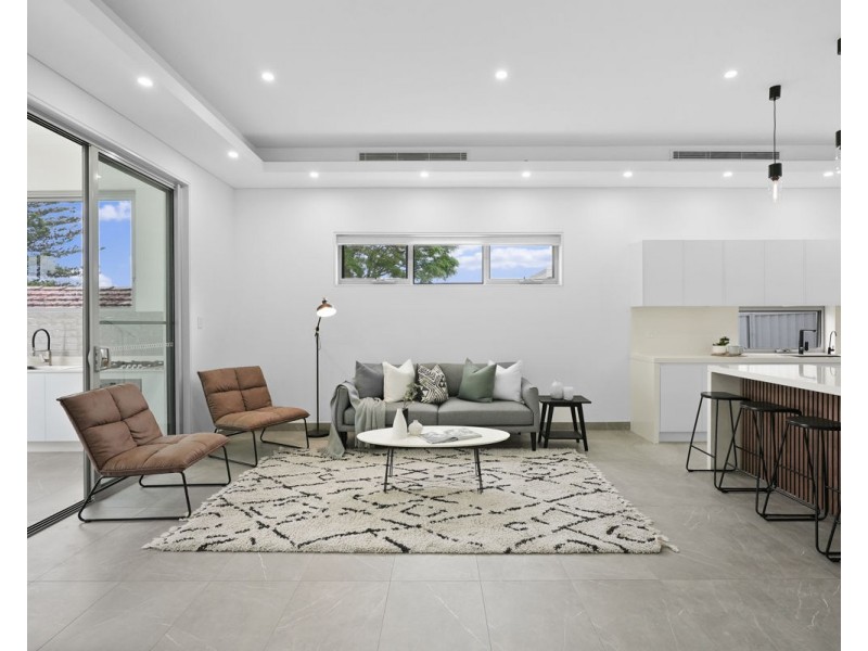 73a Edna Avenue, Merrylands NSW 2160