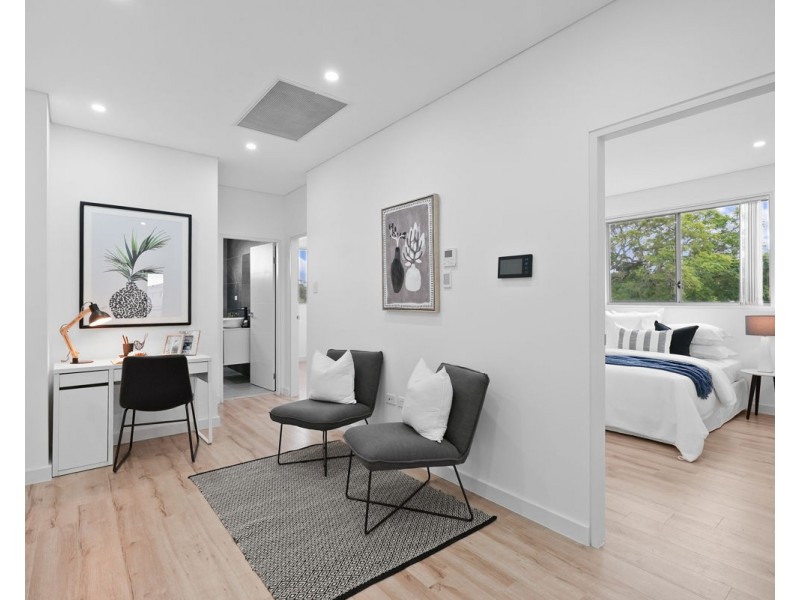 73a Edna Avenue, Merrylands NSW 2160