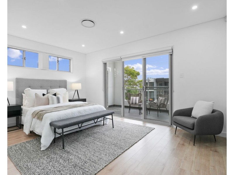 73a Edna Avenue, Merrylands NSW 2160