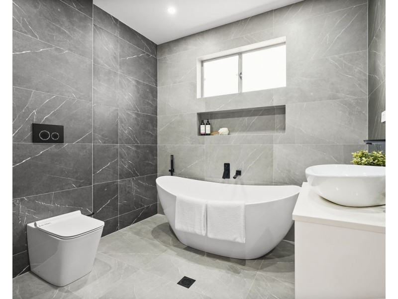 73a Edna Avenue, Merrylands NSW 2160