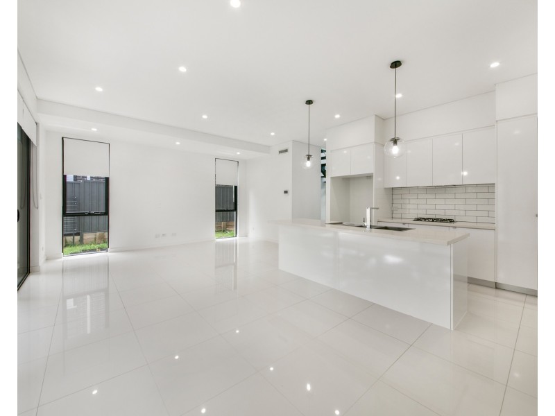 66 Clarence St, Merrylands NSW 2160