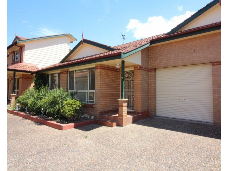 4/5 Railway St, Old Guildford NSW 2161