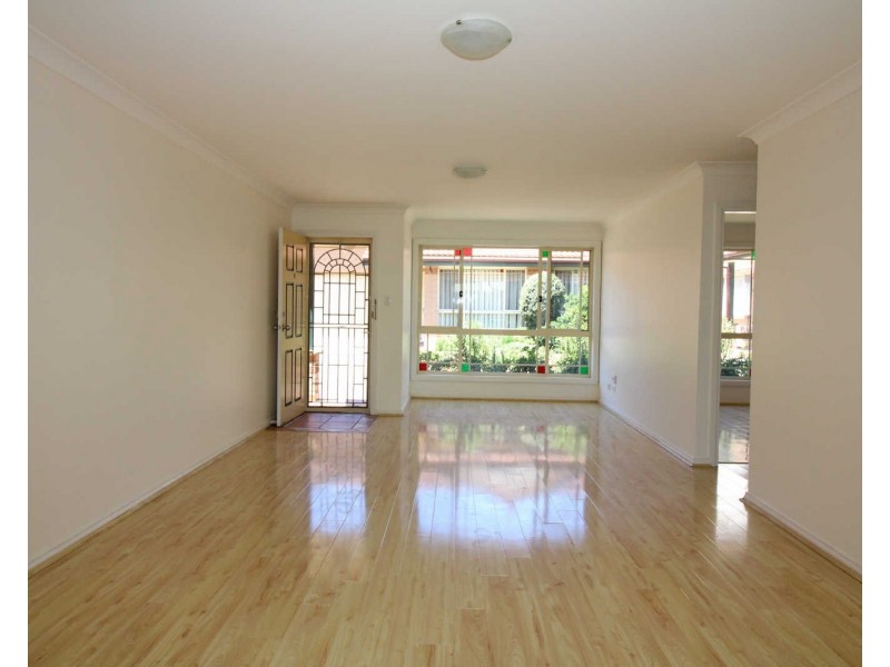 4/5 Railway St, Old Guildford NSW 2161