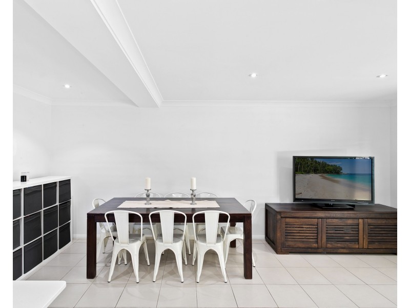 16 Holroyd Rd, Merrylands NSW 2160