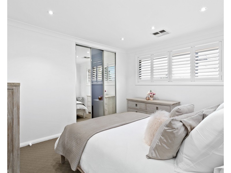 16 Holroyd Rd, Merrylands NSW 2160