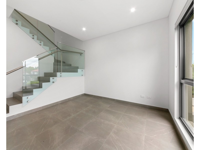 29 Lewis St, South Wentworthville NSW 2145