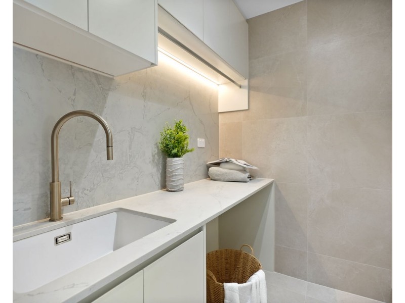 24 The Esplanade, Guildford NSW 2161