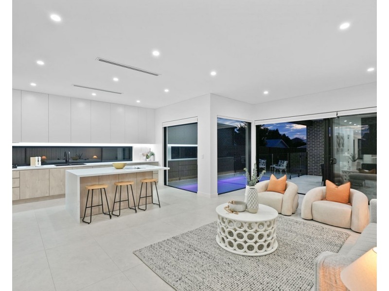 11 Rickard Street, Guildford NSW 2161