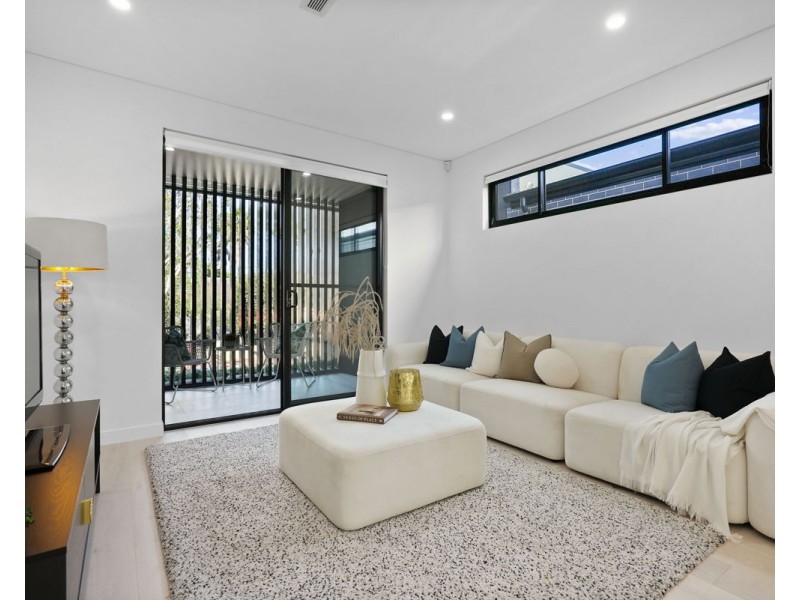 11 Rickard Street, Guildford NSW 2161