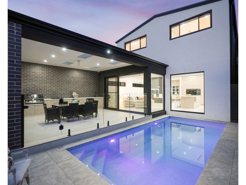 11 Rickard Street, Guildford NSW 2161