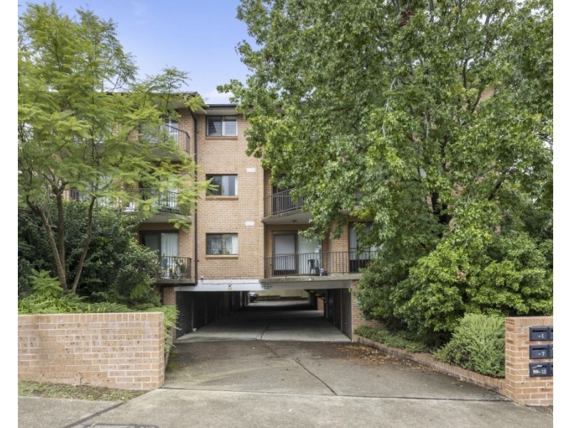 6/61 Windsor Rd, Merrylands NSW 2160